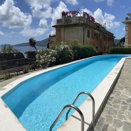 Nautilus Vista Mare Mozzafiato A 180 Gradi- Posto Auto Privato - 2 Camere Matrimoniali Piu 1 Divano Letto Singolo-Sky,Netflix-Wifi 200Mg Rapallo Luaran gambar