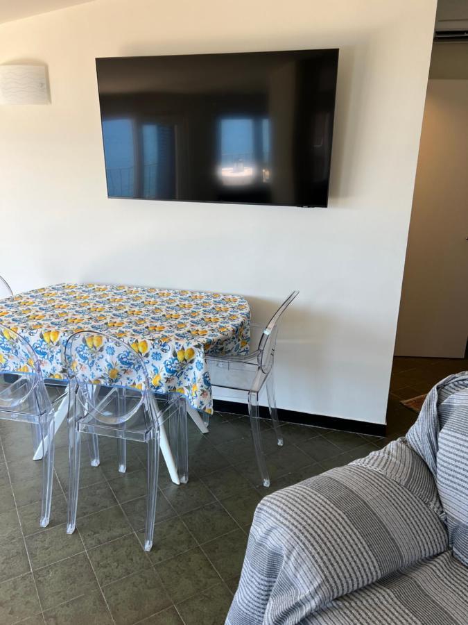 Nautilus Vista Mare Mozzafiato A 180 Gradi- Posto Auto Privato - 2 Camere Matrimoniali Piu 1 Divano Letto Singolo-Sky,Netflix-Wifi 200Mg Rapallo Luaran gambar