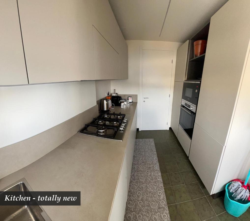 Nautilus Vista Mare Mozzafiato A 180 Gradi- Posto Auto Privato - 2 Camere Matrimoniali Piu 1 Divano Letto Singolo-Sky,Netflix-Wifi 200Mg Rapallo Luaran gambar